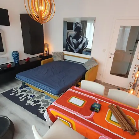 Antwerp Hideaway, Outside Of Low Emission Zone Exterior photo