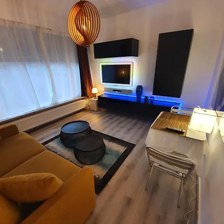Antwerp Hideaway, Outside Of Low Emission Zone Exterior photo