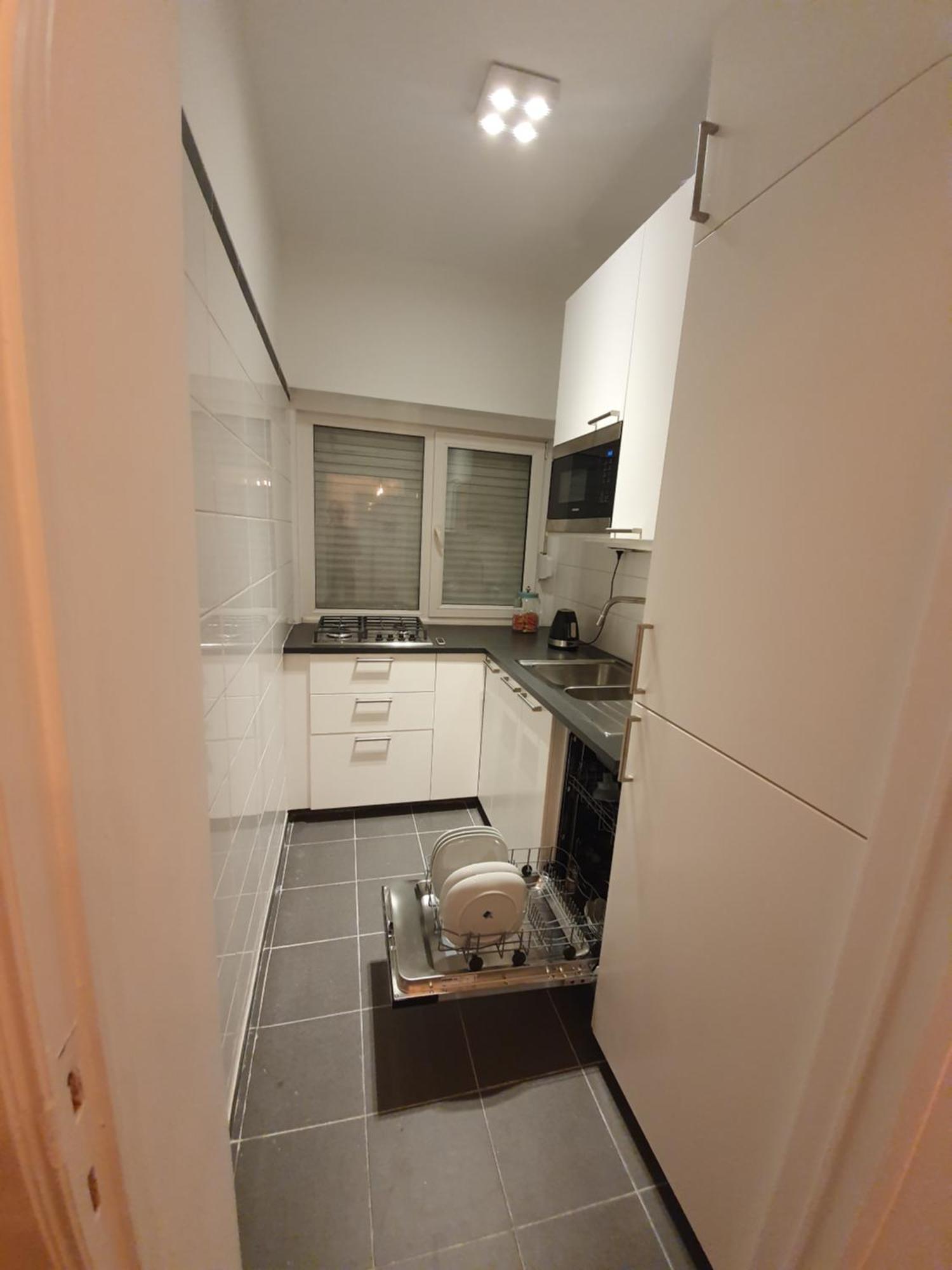 Hideaway, Outside Of Emission Zone * Antwerpen